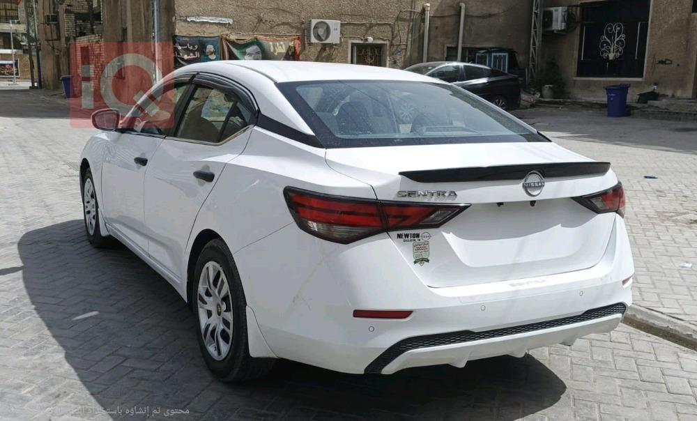 نيسان سنترا